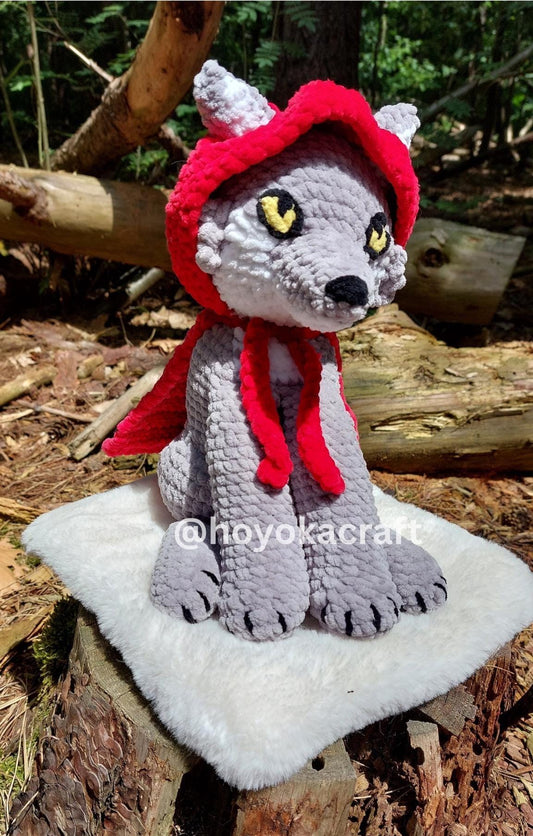 Wolf With 2 Capes crochet pattern - low sew