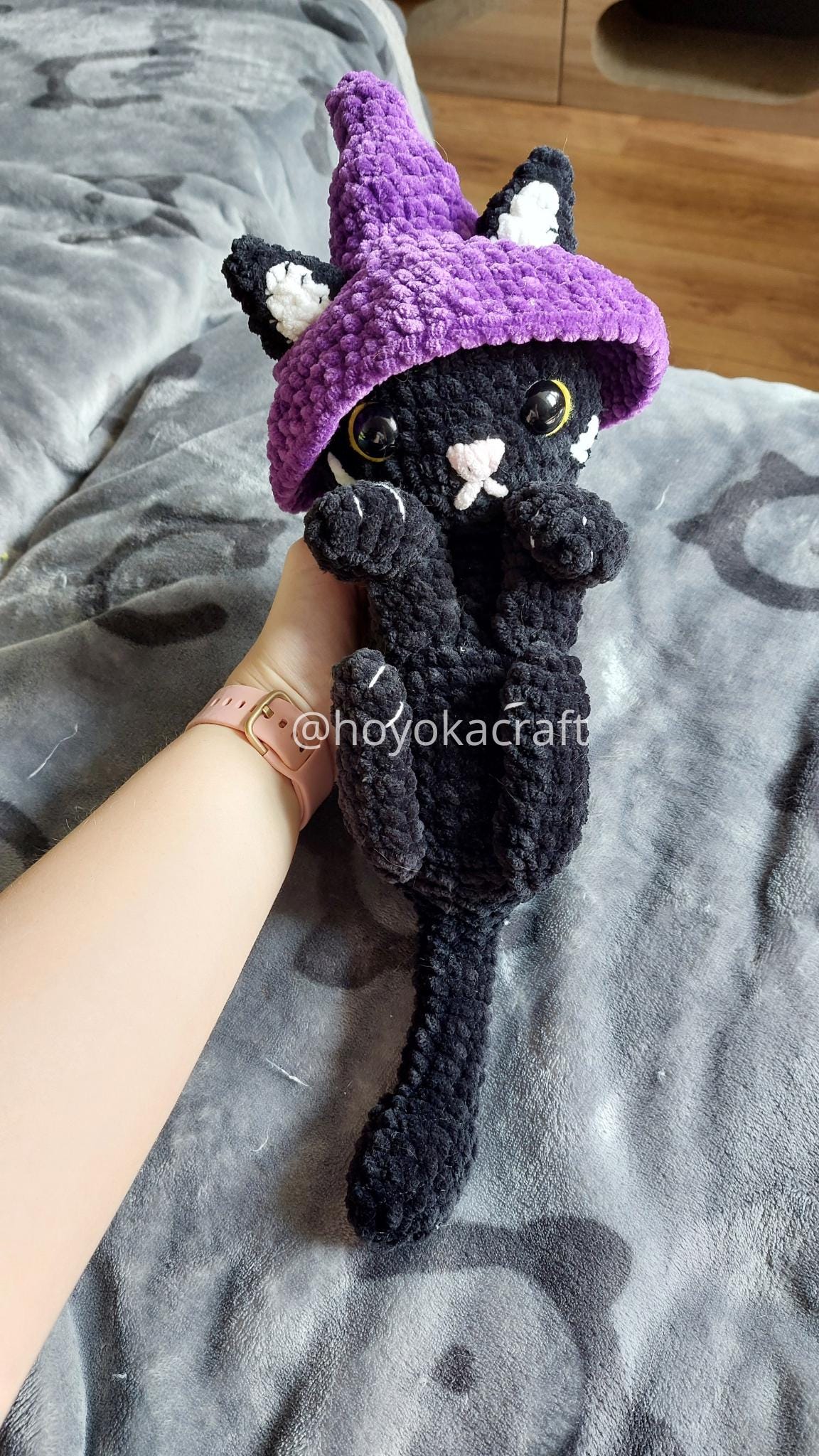 Black Cat With Hats crochet pattern