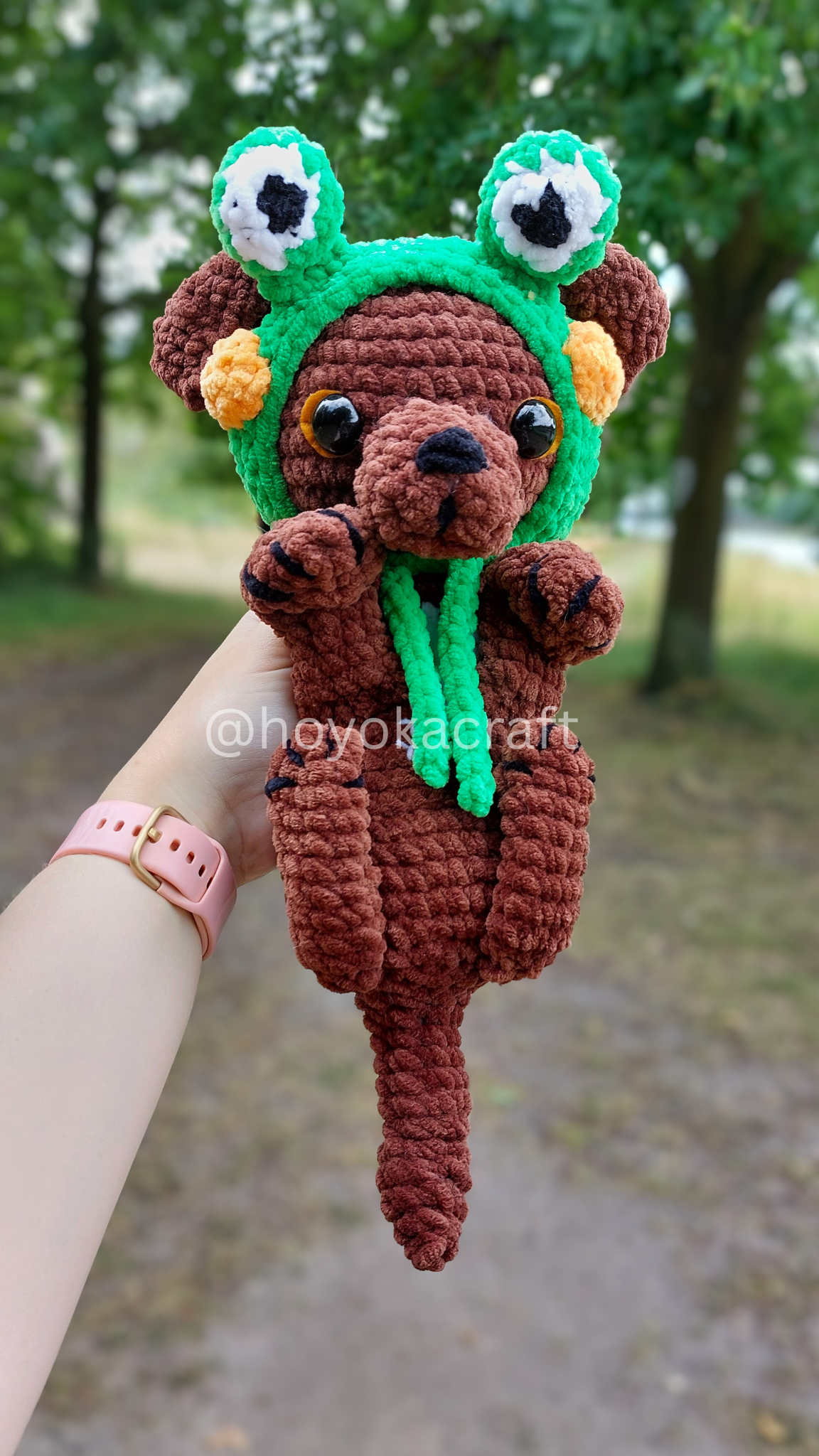 Puppy With Hats crochet pattern