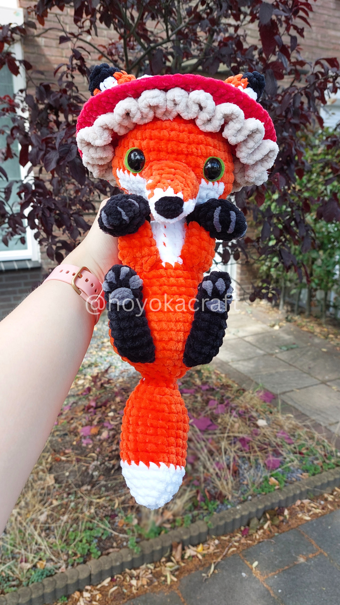 Fox With Hats crochet pattern
