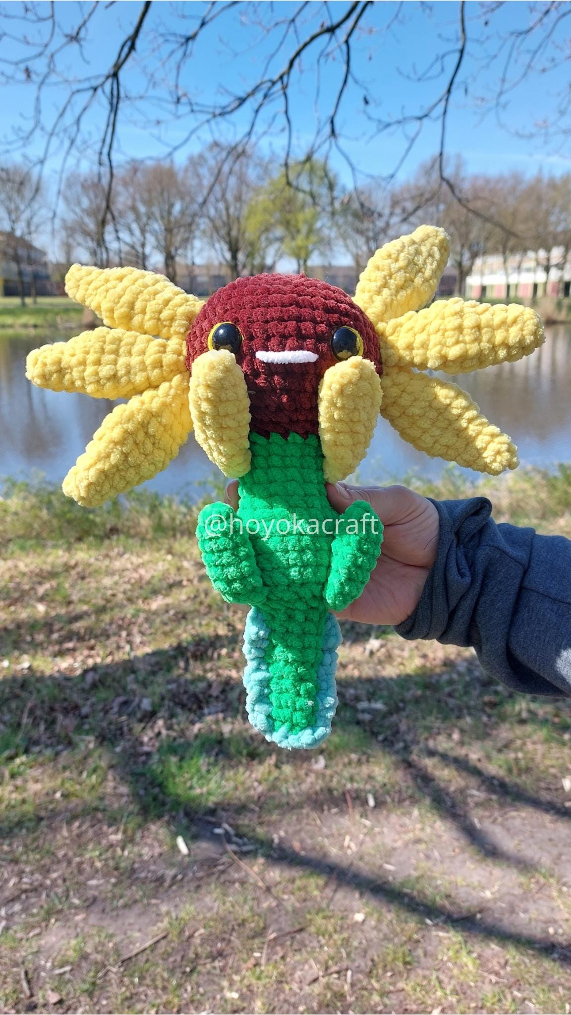 Sunflower Axolotl crochet pattern