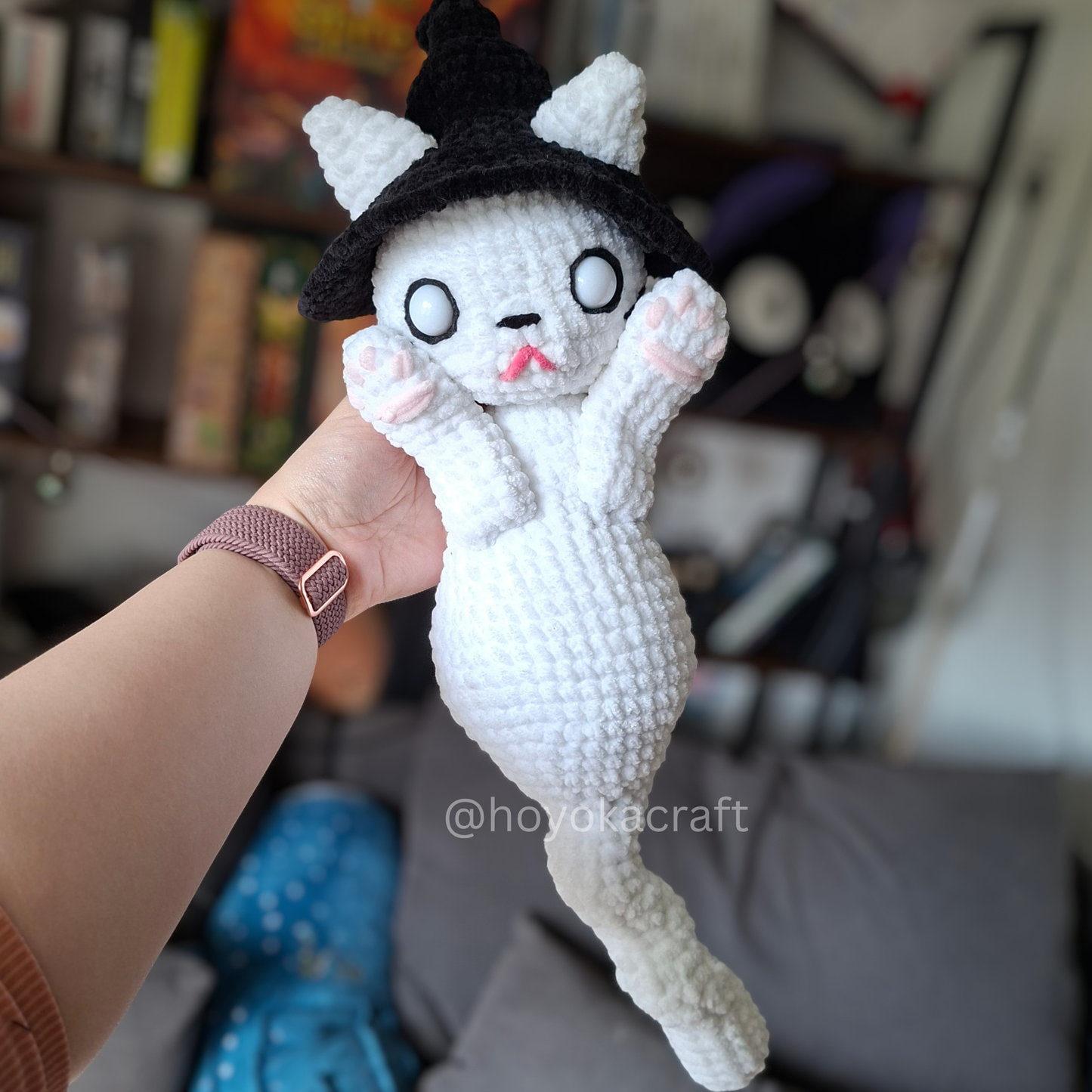 Ghost Cat Crochet Plush in a Removable Witch Hat