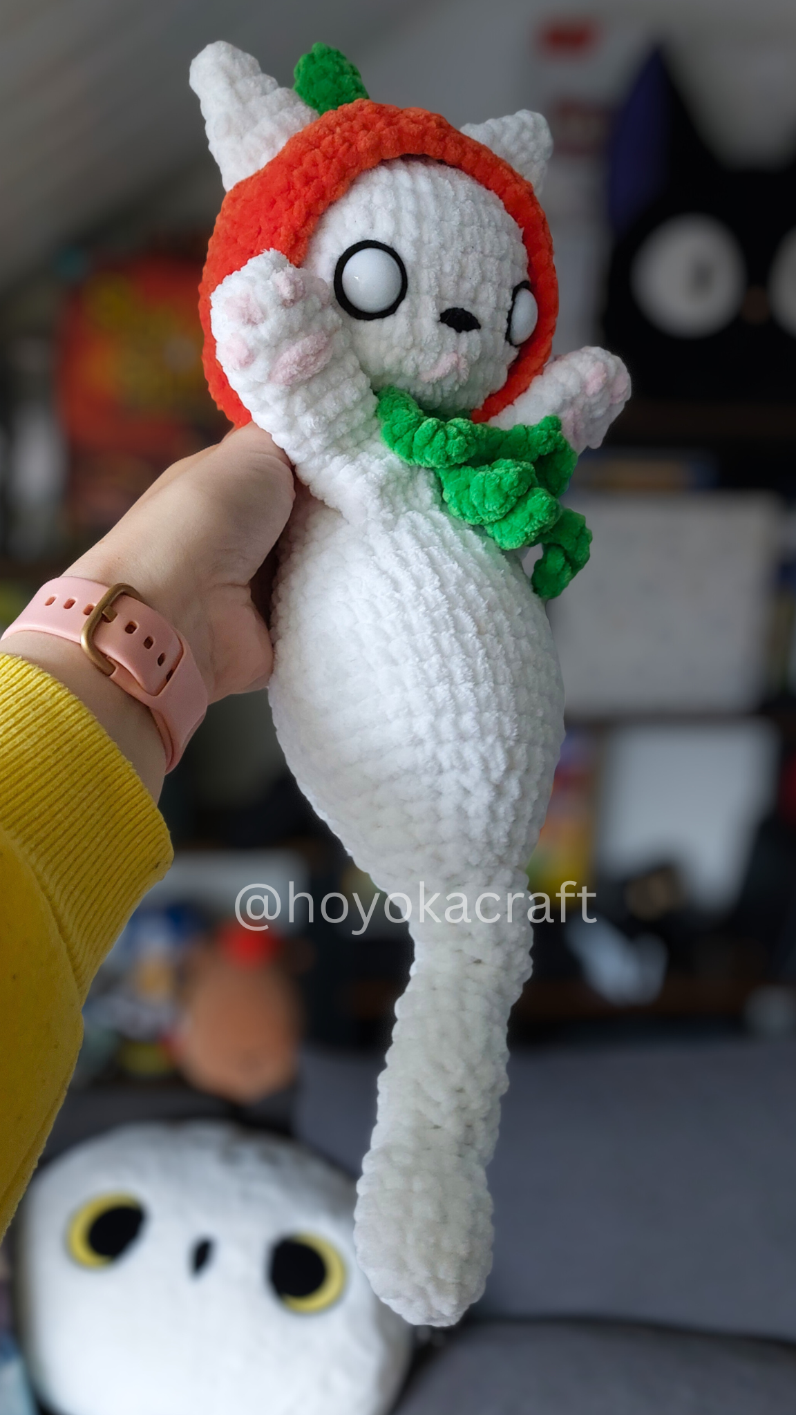 Ghost Kitty with a Pumpkin hat crochet pattern