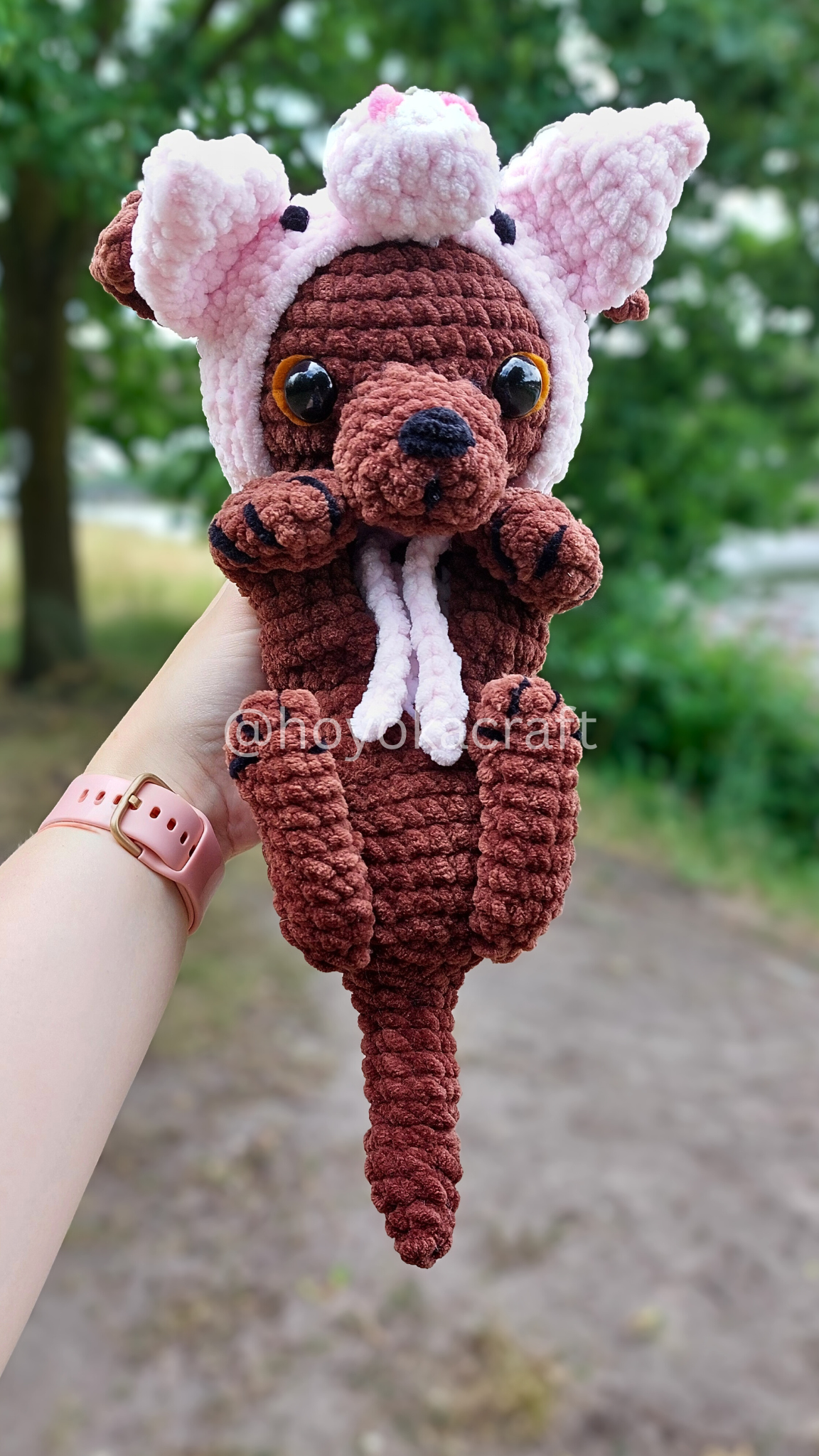 Puppy With Hats crochet pattern