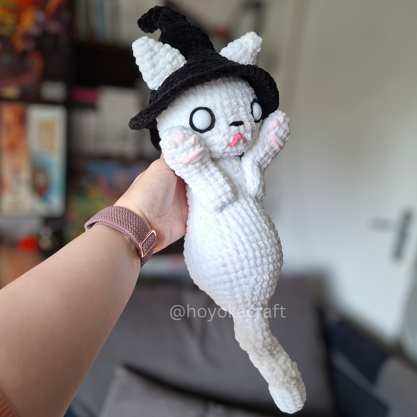 Ghost Cat Crochet Plush in a Removable Witch Hat