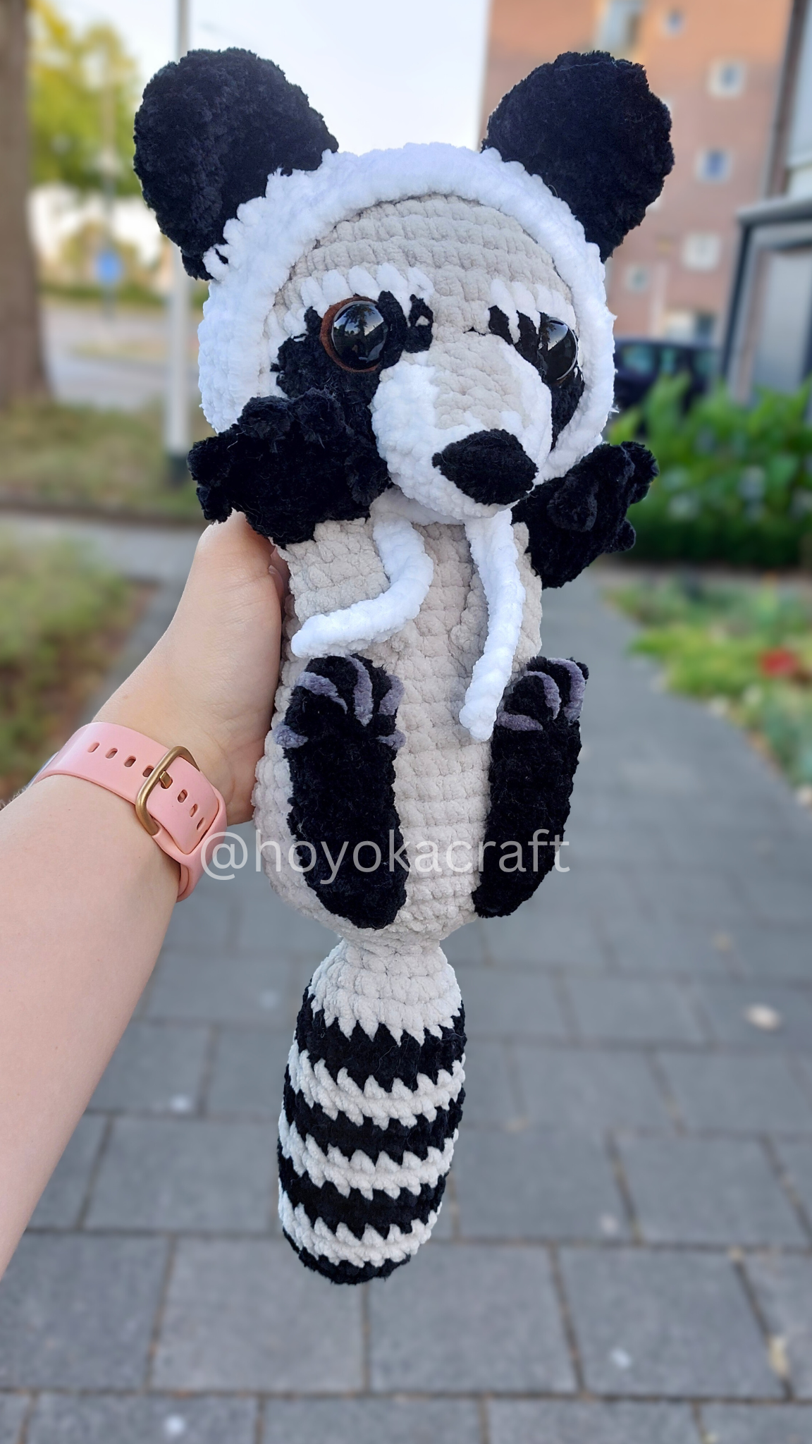 Raccoon With Hats crochet pattern