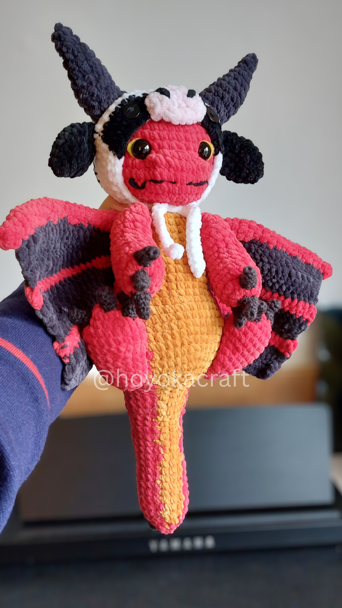 Dragon With Hats crochet pattern