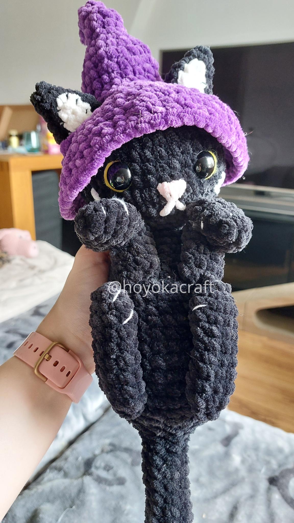 Black Cat With Hats crochet pattern