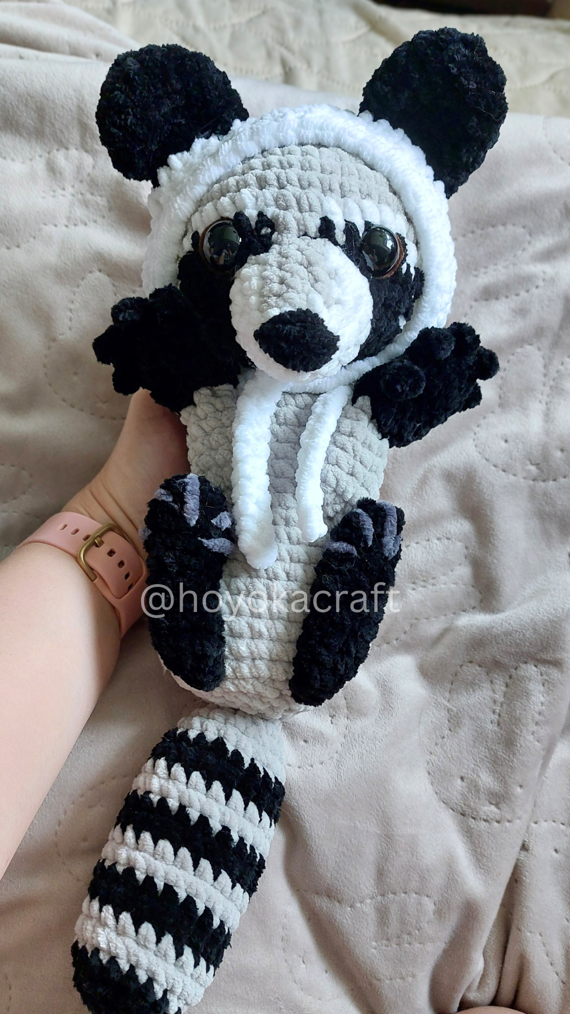 Raccoon With Hats crochet pattern