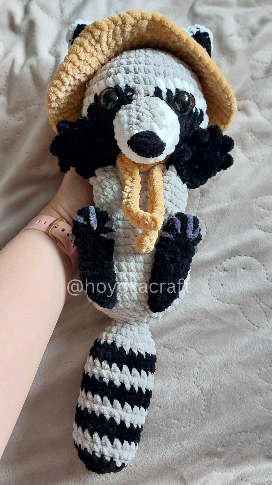 Raccoon With Hats crochet pattern