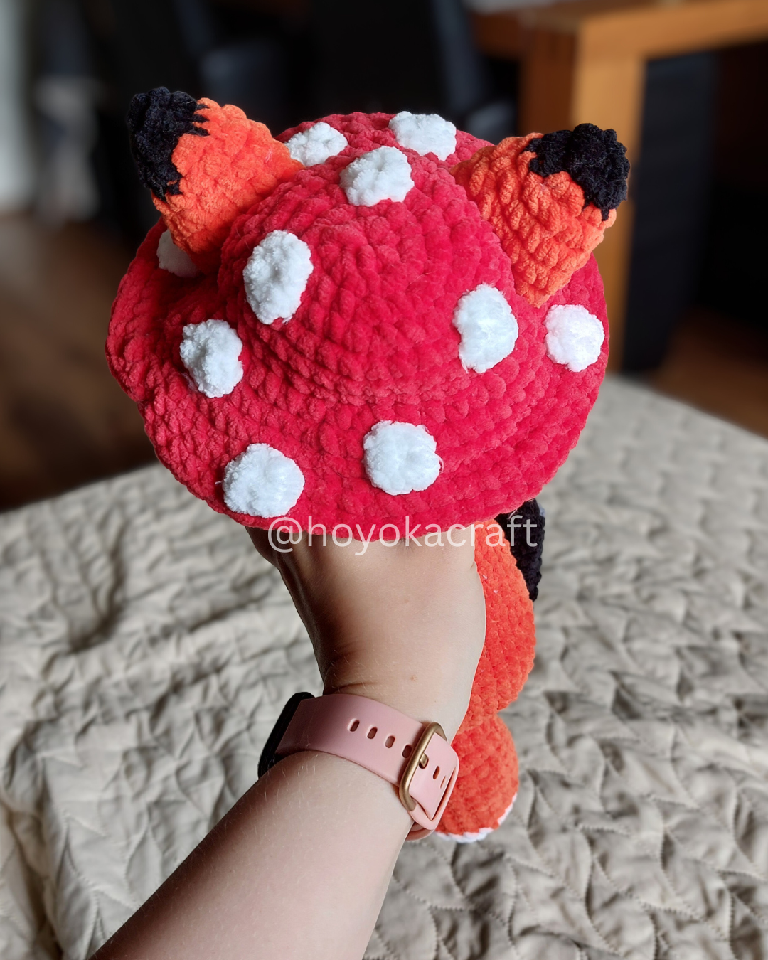 Fox With Hats crochet pattern