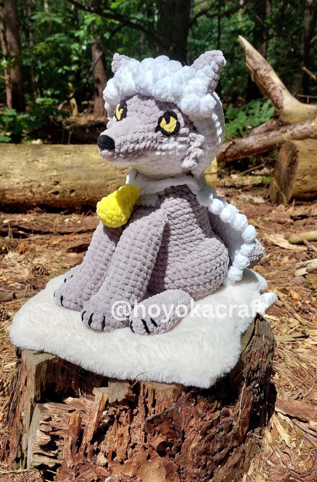 Wolf With 2 Capes crochet pattern - low sew
