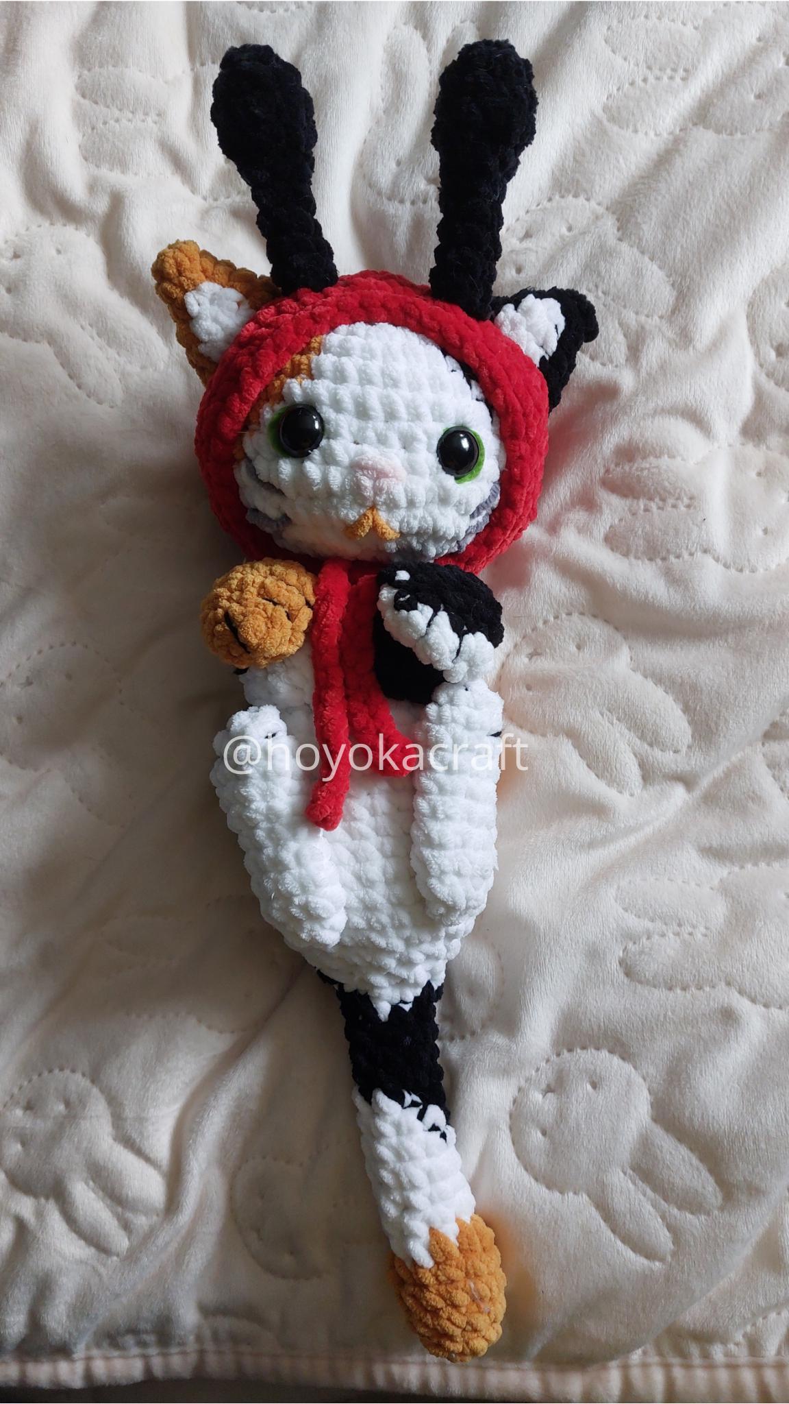 Calico Cat With Hats crochet pattern