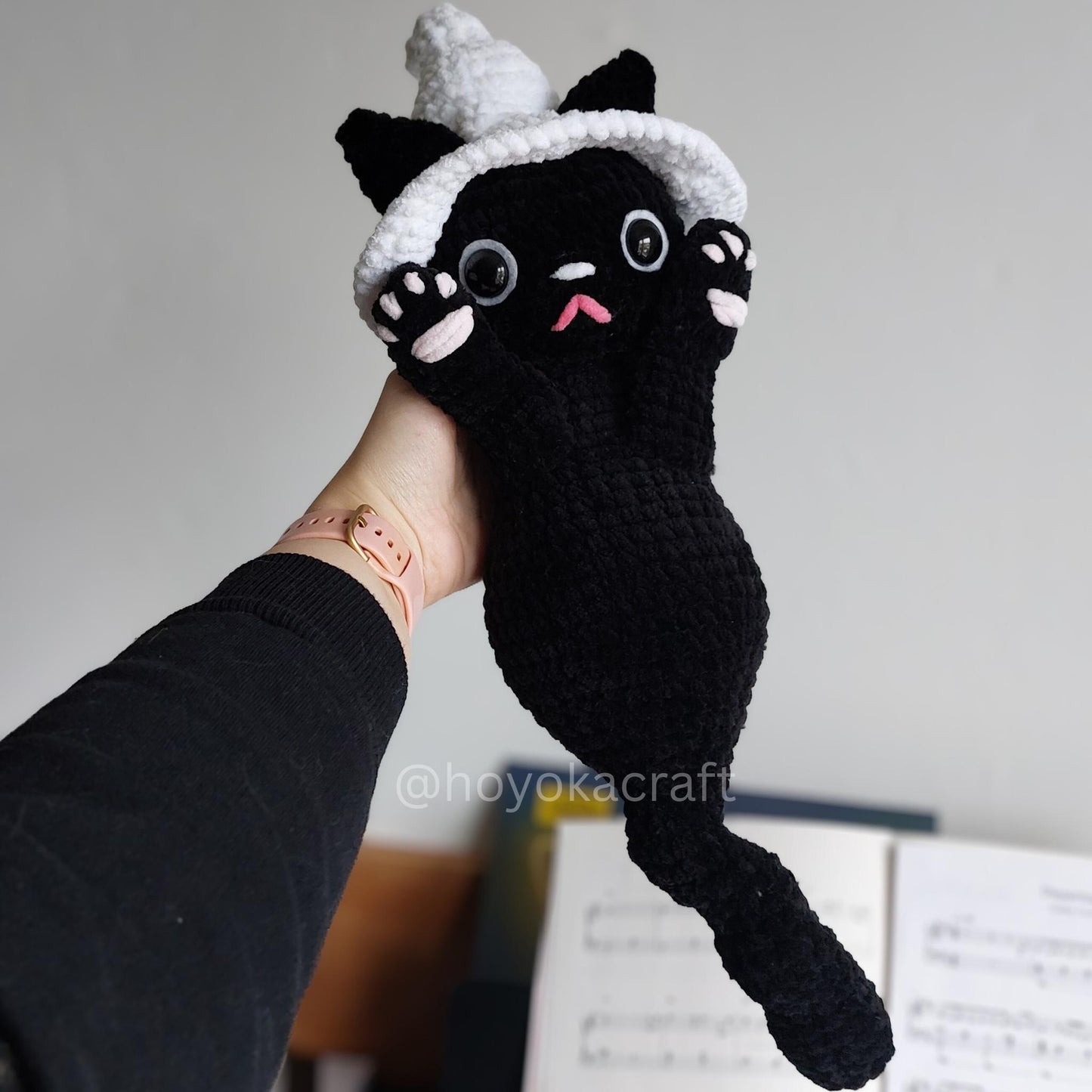 Ghost Kitty Crochet Amigurumi Plush in Removable Witch Hat - 2 colors