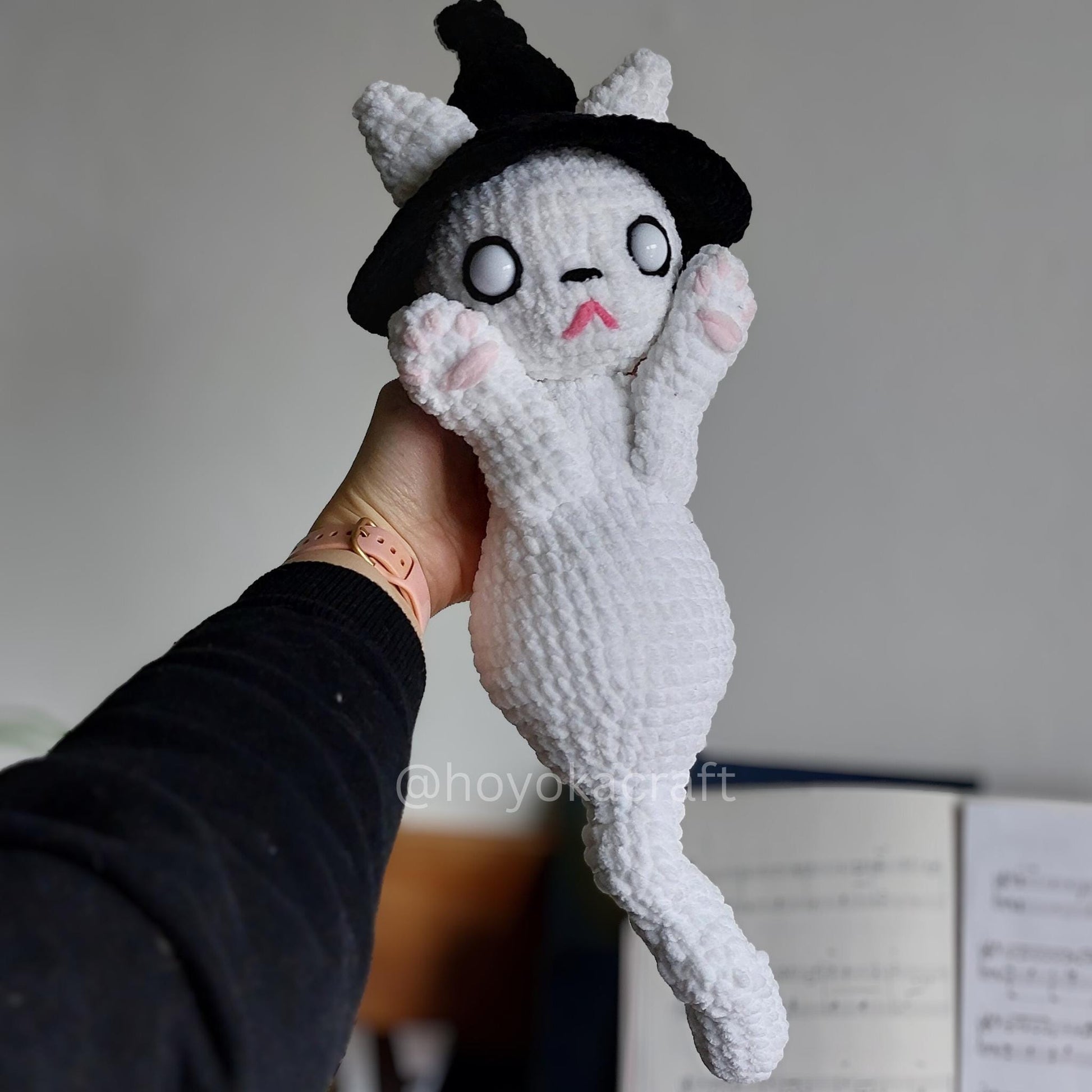 Ghost Kitty Crochet Amigurumi Plush in Removable Witch Hat - 2 colors